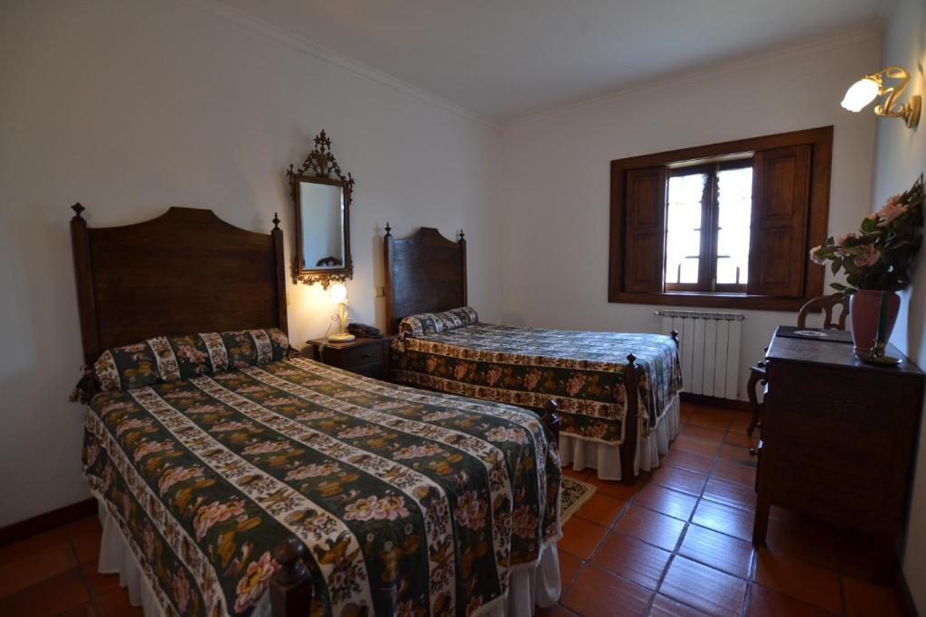 Quinta De Cima De Eiriz Guest House Guimarães Rom bilde